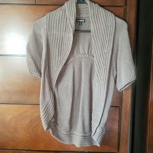 Shortsleeved cardigan